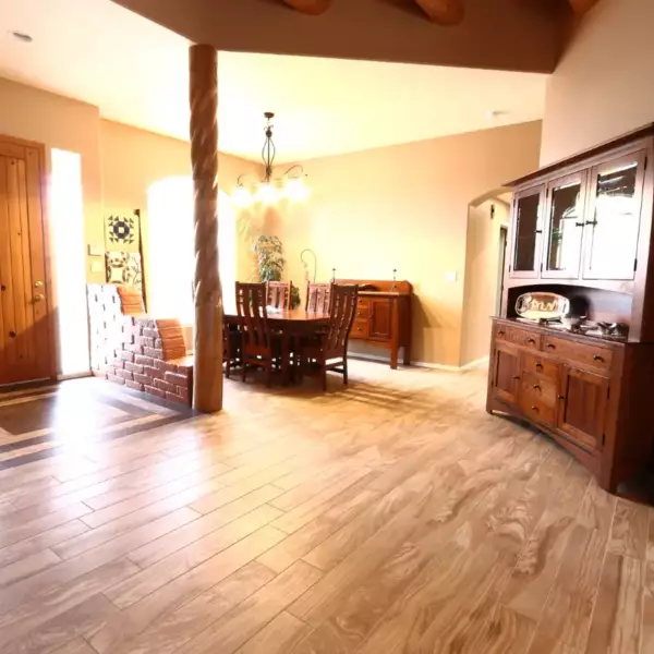 wade-livingroom-flooring-left